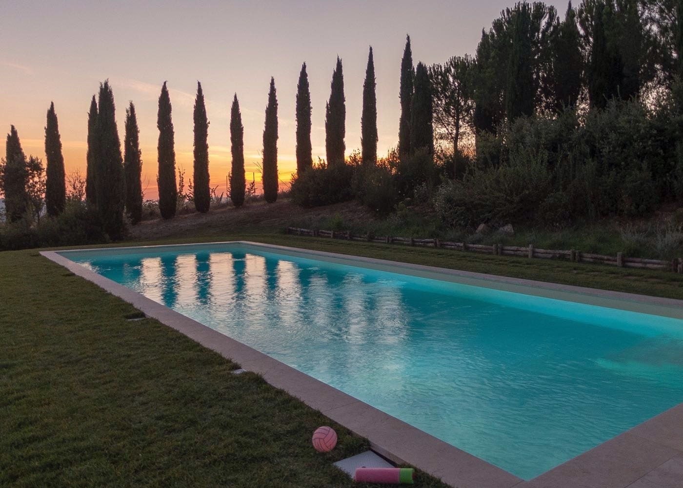 Realizzazione piscina classica in Toscana