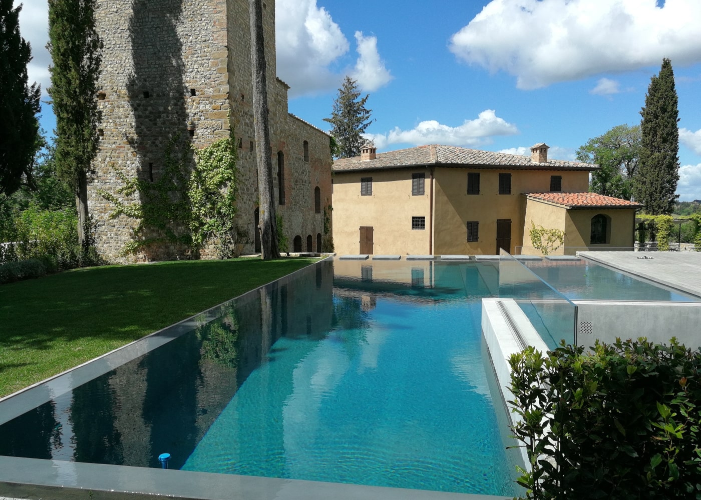 Realizzazione piscina di lusso in Toscana by Gardenpool