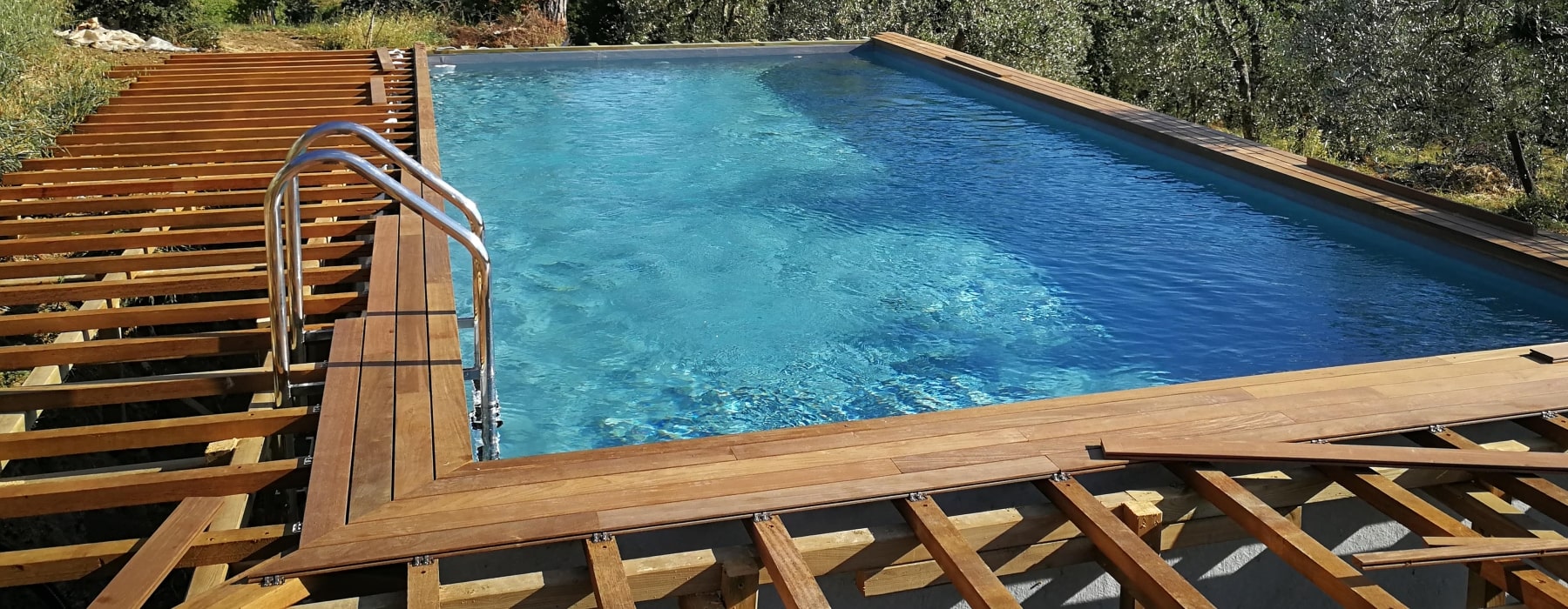 Piscine seminterrate in Toscana  by Gardenpool