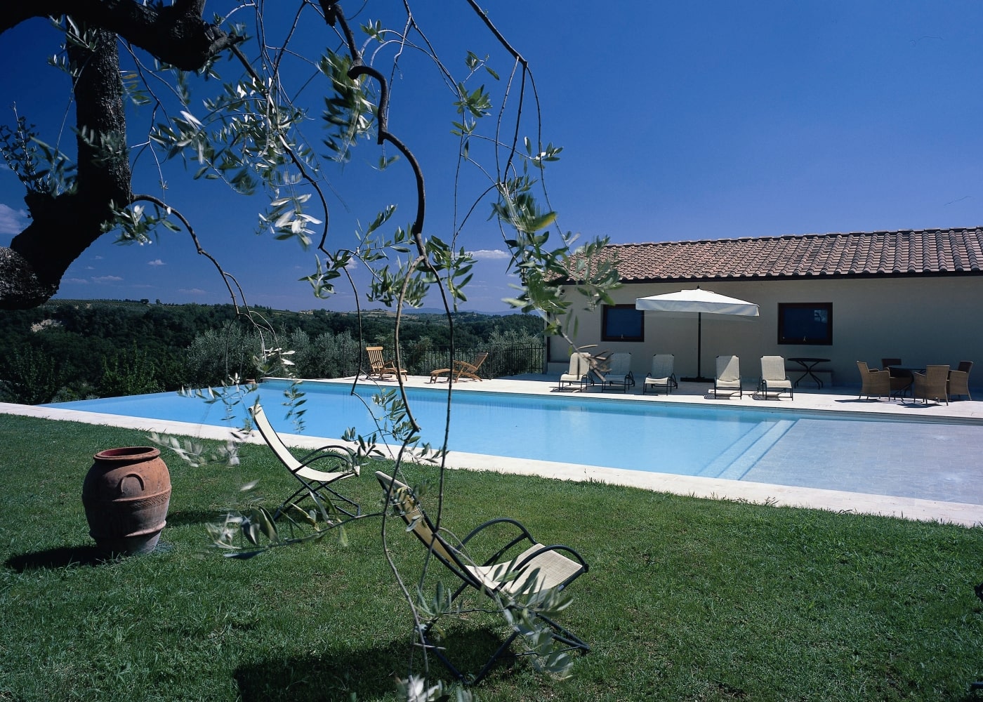 Realizzazione piscine uso ricettivo in Toscana